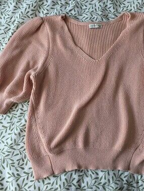 Gentle Fawn Peach V-Neck Pullover Sweater